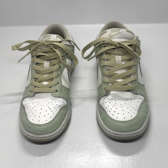 Olive Green Nike Dunk Low Women’s size 8 - Picture 3 of 7